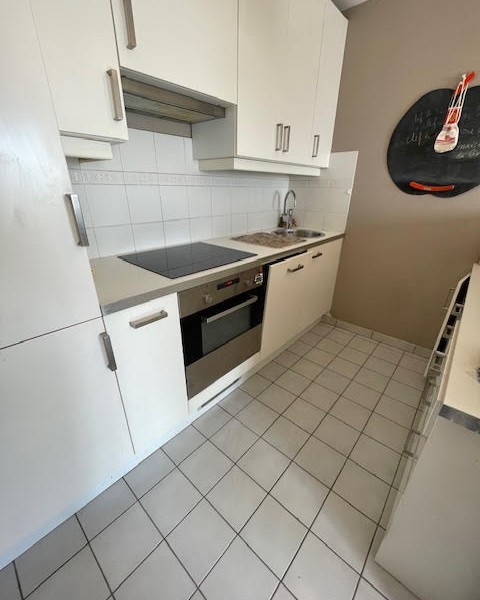 Montreuil Studio limite Vincennes